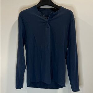 lululemon athletica Deep Blue Long Sleeve Henley